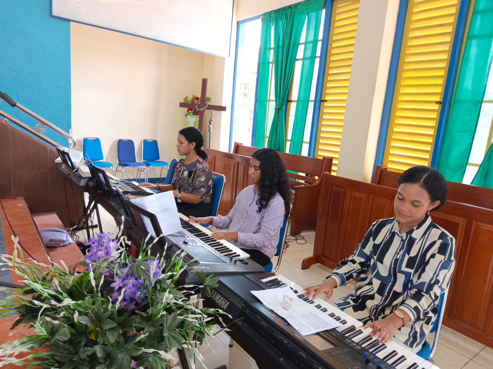 Suasana belajar Bosar Music Sorong